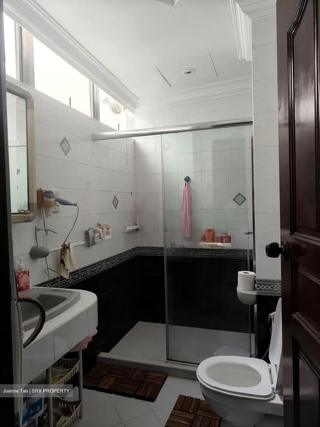 Elizabeth Tower (D9), Apartment #589377591